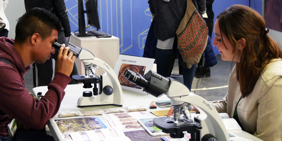 L’EspaiCiència, una experiència immersiva en la recerca per atraure els joves, especialment les noies, a les carreres STEAM